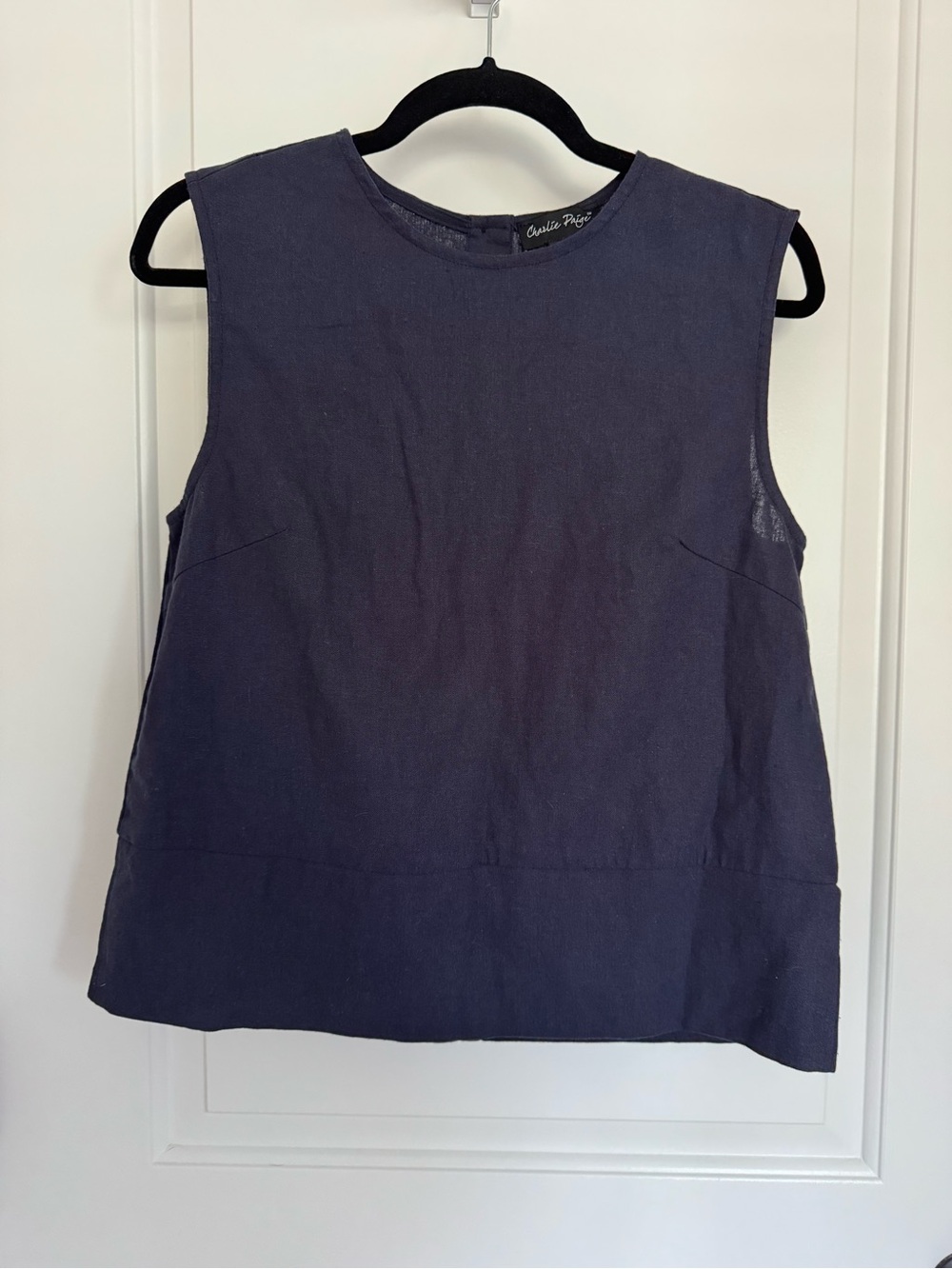 Charlie Paige Linen Blend Button-Back Tank S